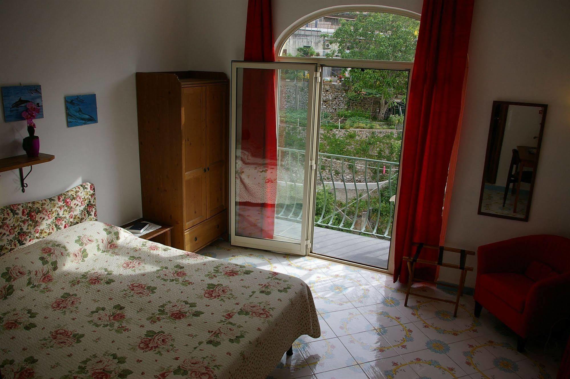 B&B Venus Inn Позитано Экстерьер фото